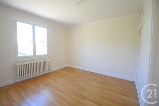 Maison &agrave; louer - 4 pi&egrave;ces - 90,59 m2 - Abrest - 03 - AUVERGNE