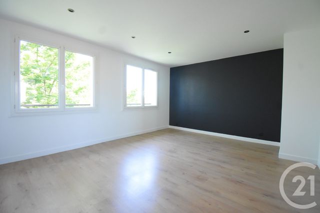 Appartement F3 &agrave; louer - 3 pi&egrave;ces - 68,54 m2 - Vichy - 03 - AUVERGNE
