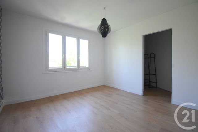 Appartement F3 &agrave; louer - 3 pi&egrave;ces - 68,54 m2 - Vichy - 03 - AUVERGNE