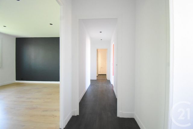 Appartement F3 &agrave; louer - 3 pi&egrave;ces - 68,54 m2 - Vichy - 03 - AUVERGNE