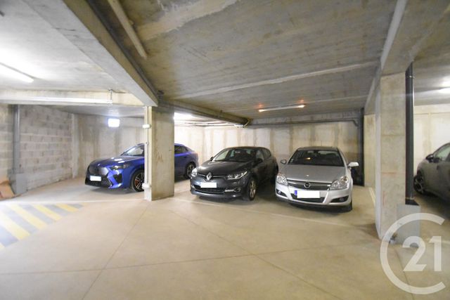 Appartement F3 &agrave; vendre - 3 pi&egrave;ces - 78,17 m2 - Vichy - 03 - AUVERGNE