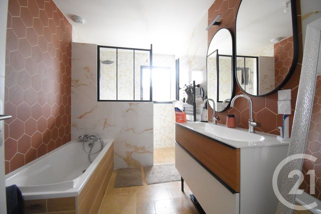 Maison &agrave; vendre - 4 pi&egrave;ces - 114 m2 - St Remy En Rollat - 03 - AUVERGNE