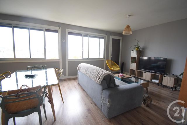 Appartement F3 &agrave; louer - 3 pi&egrave;ces - 69,30 m2 - Vichy - 03 - AUVERGNE