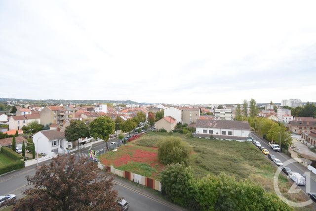 Appartement F3 &agrave; louer - 3 pi&egrave;ces - 69,30 m2 - Vichy - 03 - AUVERGNE