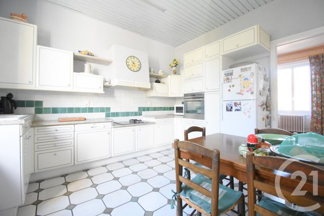 Maison &agrave; vendre - 8 pi&egrave;ces - 234,93 m2 - Vichy - 03 - AUVERGNE