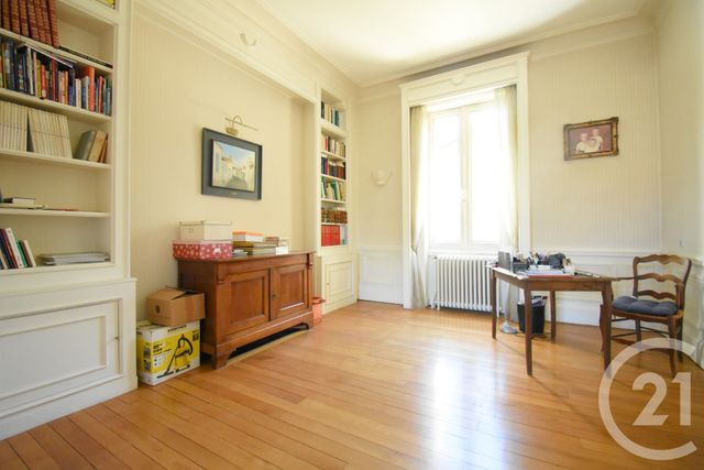 Maison &agrave; vendre - 8 pi&egrave;ces - 234,93 m2 - Vichy - 03 - AUVERGNE