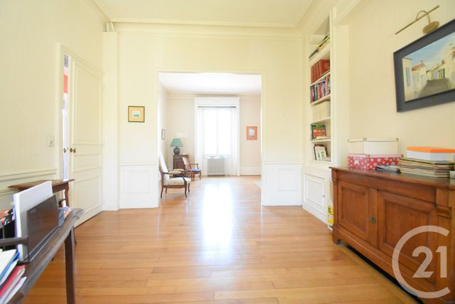 Maison &agrave; vendre - 8 pi&egrave;ces - 234,93 m2 - Vichy - 03 - AUVERGNE