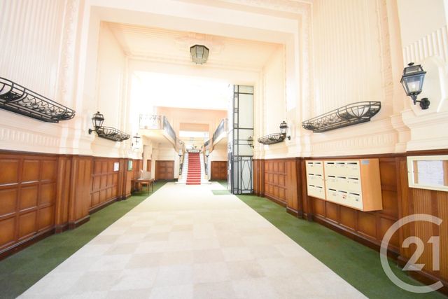 Appartement F2 &agrave; louer - 2 pi&egrave;ces - 27,74 m2 - Vichy - 03 - AUVERGNE