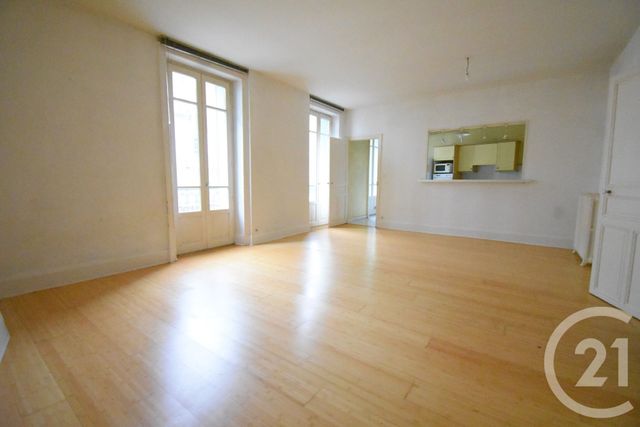 Appartement F3 &agrave; vendre - 3 pi&egrave;ces - 104,36 m2 - Vichy - 03 - AUVERGNE