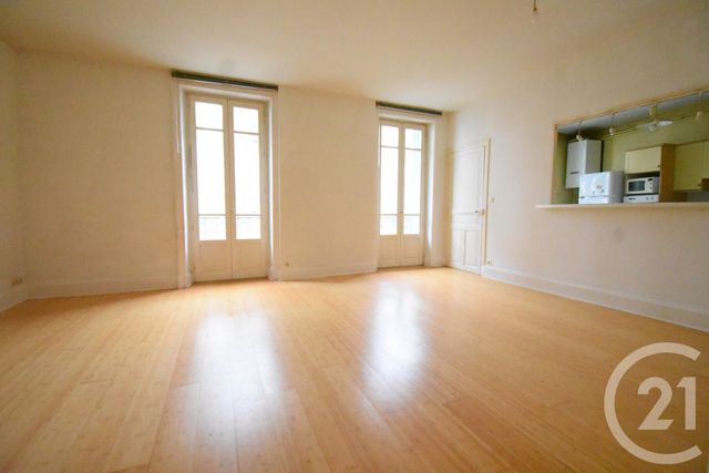Appartement F3 &agrave; vendre - 3 pi&egrave;ces - 104,36 m2 - Vichy - 03 - AUVERGNE