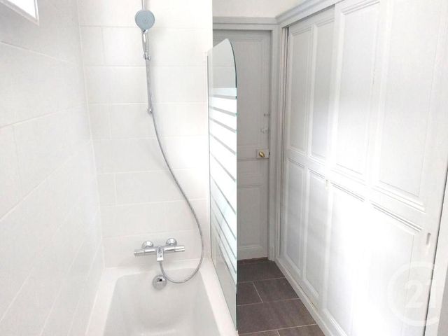 Appartement F2 &agrave; louer - 2 pi&egrave;ces - 52,90 m2 - Vichy - 03 - AUVERGNE