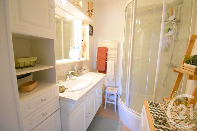 Appartement &agrave; vendre - 3 pi&egrave;ces - 67,15 m2 - Vichy - 03 - AUVERGNE