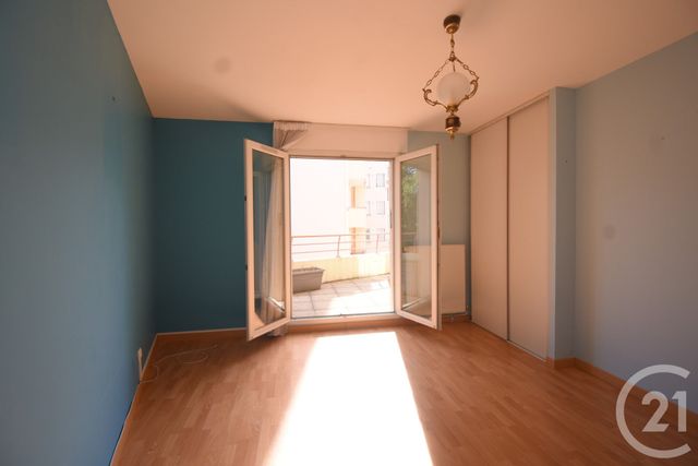 Appartement F3 &agrave; vendre - 3 pi&egrave;ces - 78,17 m2 - Vichy - 03 - AUVERGNE