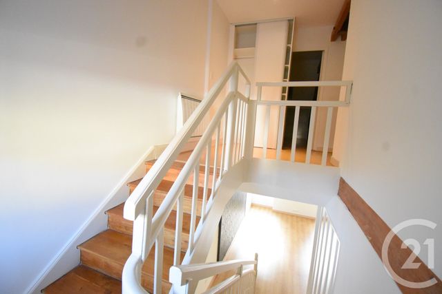 Maison &agrave; louer - 3 pi&egrave;ces - 120,68 m2 - Vichy - 03 - AUVERGNE