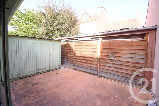 Maison &agrave; louer - 3 pi&egrave;ces - 120,68 m2 - Vichy - 03 - AUVERGNE