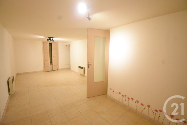 Maison &agrave; louer - 3 pi&egrave;ces - 120,68 m2 - Vichy - 03 - AUVERGNE