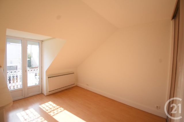 Maison &agrave; louer - 3 pi&egrave;ces - 120,68 m2 - Vichy - 03 - AUVERGNE