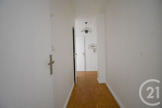 Appartement T3 &agrave; vendre - 3 pi&egrave;ces - 68,85 m2 - Vichy - 03 - AUVERGNE