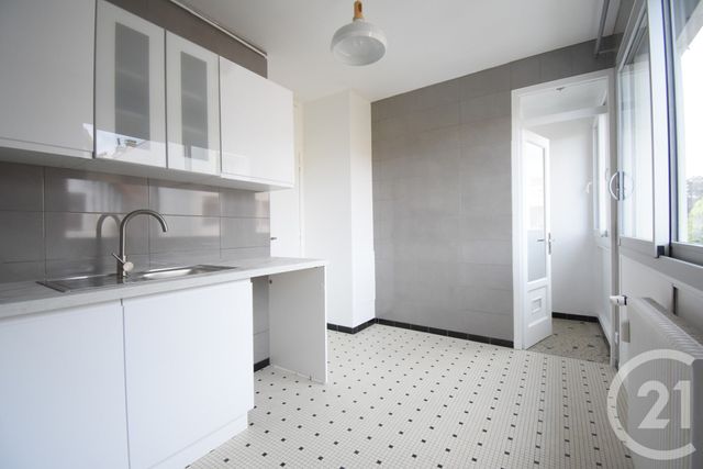 Appartement T3 &agrave; vendre - 3 pi&egrave;ces - 68,85 m2 - Vichy - 03 - AUVERGNE