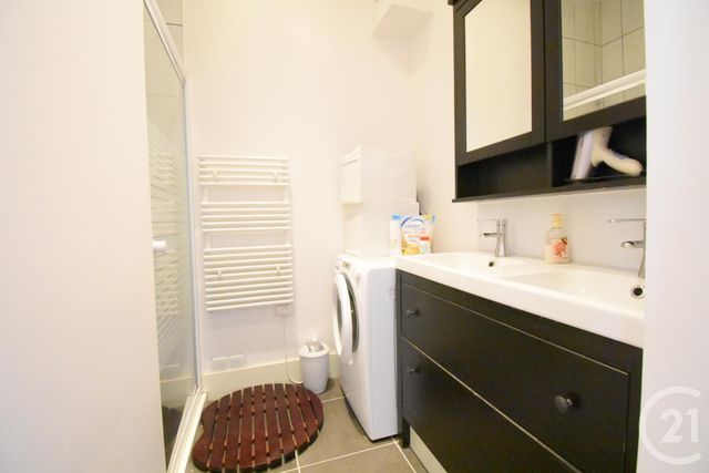 Appartement F3 &agrave; louer - 3 pi&egrave;ces - 56,88 m2 - Vichy - 03 - AUVERGNE