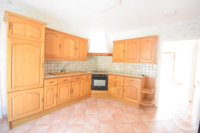 Maison &agrave; louer - 4 pi&egrave;ces - 122,20 m2 - Bellerive Sur Allier - 03 - AUVERGNE