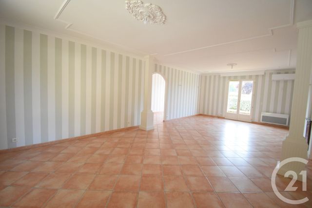 Maison &agrave; louer - 4 pi&egrave;ces - 122,20 m2 - Bellerive Sur Allier - 03 - AUVERGNE