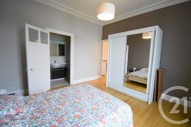 Appartement F2 &agrave; louer - 2 pi&egrave;ces - 63,83 m2 - Vichy - 03 - AUVERGNE