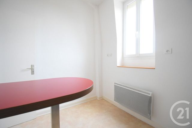 Appartement F3 &agrave; louer - 3 pi&egrave;ces - 65,25 m2 - St Yorre - 03 - AUVERGNE