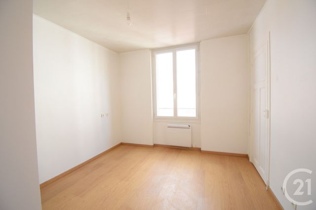 Appartement T2 &agrave; louer - 2 pi&egrave;ces - 42,98 m2 - Vichy - 03 - AUVERGNE
