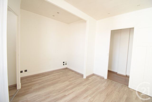 Appartement T2 &agrave; louer - 2 pi&egrave;ces - 42,98 m2 - Vichy - 03 - AUVERGNE