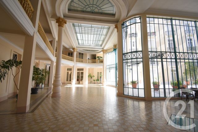 Appartement F2 &agrave; louer - 2 pi&egrave;ces - 43,42 m2 - Vichy - 03 - AUVERGNE