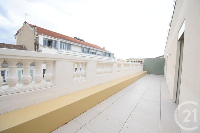Appartement F2 &agrave; louer - 2 pi&egrave;ces - 47,30 m2 - Vichy - 03 - AUVERGNE