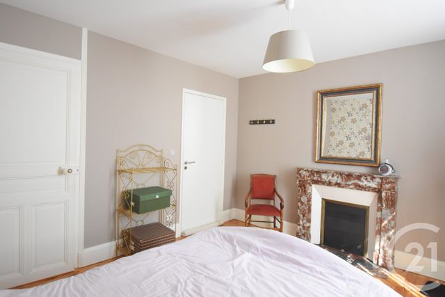 Appartement F3 &agrave; louer - 3 pi&egrave;ces - 57,60 m2 - Vichy - 03 - AUVERGNE
