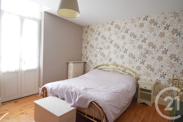 Appartement F3 &agrave; louer - 3 pi&egrave;ces - 57,60 m2 - Vichy - 03 - AUVERGNE