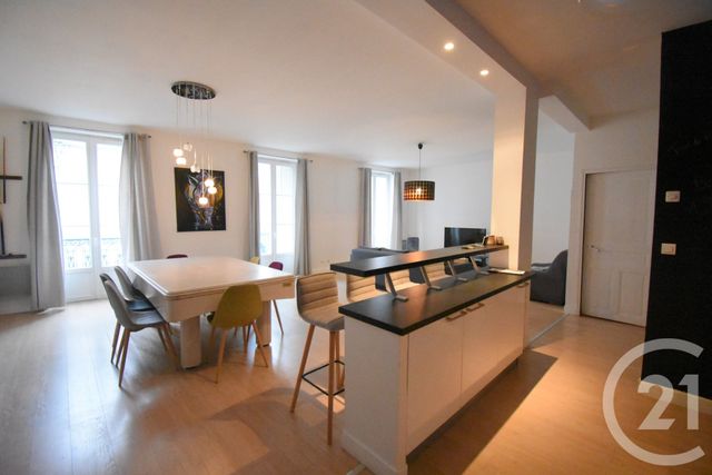 Appartement F4 &agrave; louer - 4 pi&egrave;ces - 121,83 m2 - Vichy - 03 - AUVERGNE