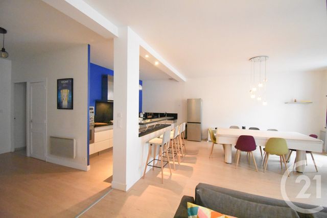 Appartement F4 &agrave; louer - 4 pi&egrave;ces - 121,83 m2 - Vichy - 03 - AUVERGNE