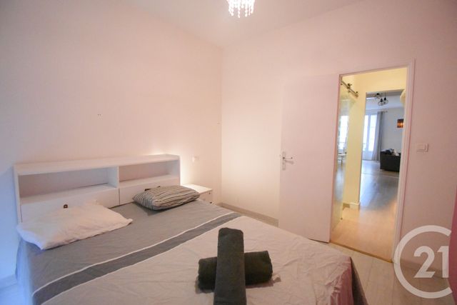 Appartement F4 &agrave; louer - 4 pi&egrave;ces - 121,83 m2 - Vichy - 03 - AUVERGNE