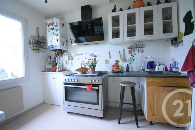 Maison &agrave; vendre - 3 pi&egrave;ces - 76,96 m2 - St Germain Des Fosses - 03 - AUVERGNE