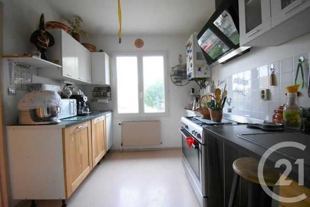 Maison &agrave; vendre - 3 pi&egrave;ces - 76,96 m2 - St Germain Des Fosses - 03 - AUVERGNE