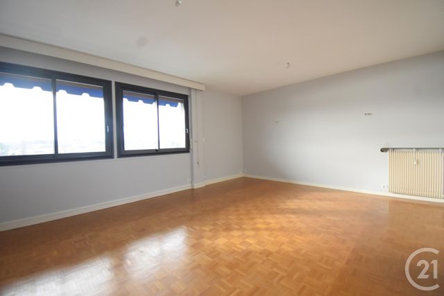Appartement F3 &agrave; louer - 3 pi&egrave;ces - 77,40 m2 - Vichy - 03 - AUVERGNE