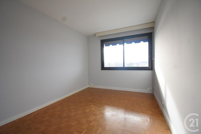 Appartement F3 &agrave; louer - 3 pi&egrave;ces - 77,40 m2 - Vichy - 03 - AUVERGNE