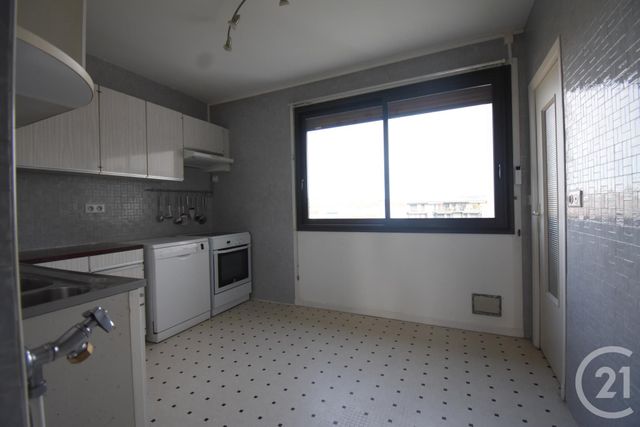Appartement F3 &agrave; louer - 3 pi&egrave;ces - 77,40 m2 - Vichy - 03 - AUVERGNE