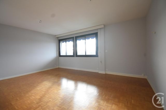 Appartement F3 &agrave; louer - 3 pi&egrave;ces - 77,40 m2 - Vichy - 03 - AUVERGNE