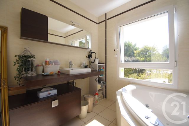Maison &agrave; vendre - 7 pi&egrave;ces - 251,81 m2 - Hauterive - 03 - AUVERGNE