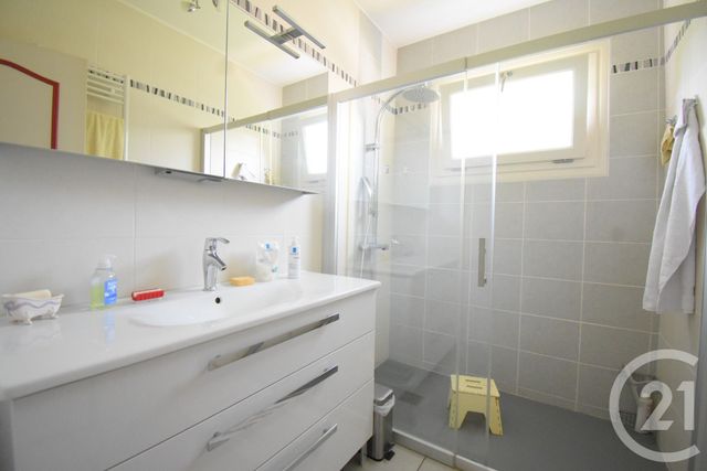 Maison &agrave; vendre - 4 pi&egrave;ces - 151 m2 - Creuzier Le Vieux - 03 - AUVERGNE