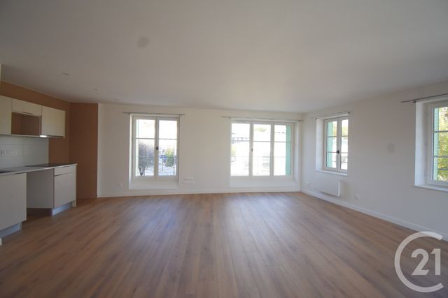 Appartement F4 &agrave; louer - 4 pi&egrave;ces - 89,30 m2 - Vichy - 03 - AUVERGNE