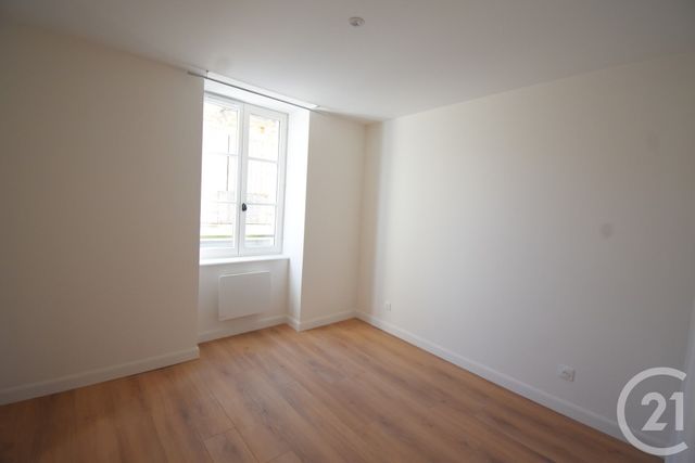 Appartement F4 &agrave; louer - 4 pi&egrave;ces - 89,30 m2 - Vichy - 03 - AUVERGNE