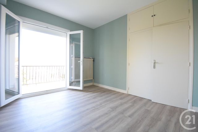 Maison à vendre - 5 pièces - 175 m2 - Creuzier Le Vieux - 03 - AUVERGNE