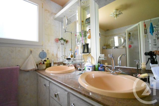 Maison à vendre - 6 pièces - 185 m2 - Creuzier Le Vieux - 03 - AUVERGNE