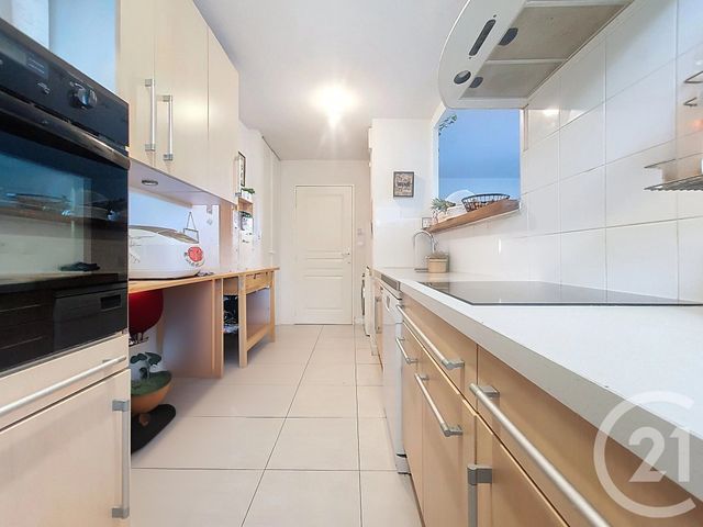 Appartement F4 &agrave; vendre - 4 pi&egrave;ces - 81,18 m2 - Draguignan - 83 - PROVENCE-ALPES-COTE-D-AZUR